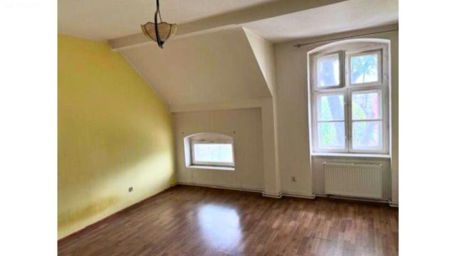 Mieszkanie 3-pokojowe Święta Katarzyna, ul. Główna. Zdjęcie 3
