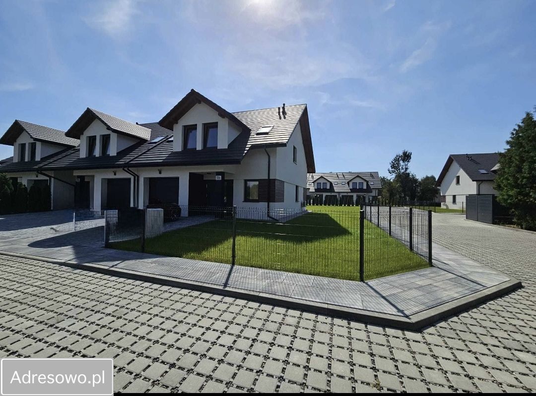 dom szeregowy, 4 pokoje Mysłowice. Zdjęcie 2