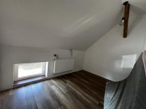 siedlisko, 5 pokoi Brunów. Zdjęcie 4