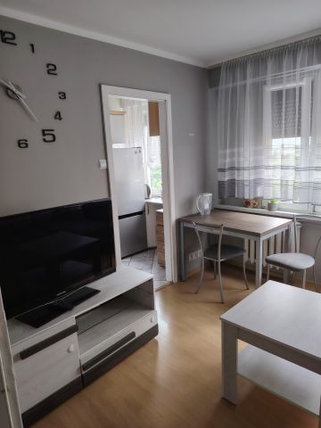 Mieszkanie 2-pokojowe Gniezno Winiary, os. Piastowskie. Zdjęcie 1