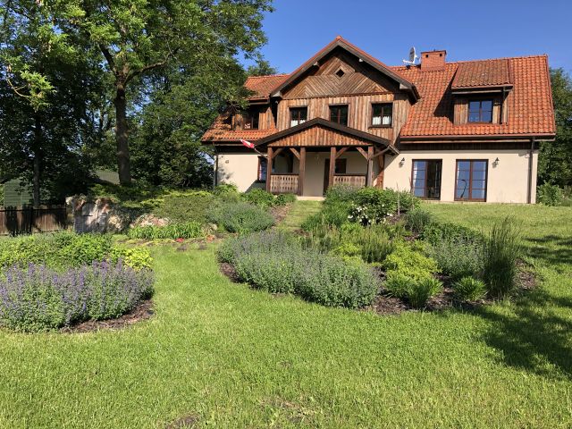 dom wolnostojący, 7 pokoi Nowe Guty. Zdjęcie 1