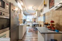 dom wolnostojący, 3 pokoje Osiek Jasielski. Zdjęcie 1