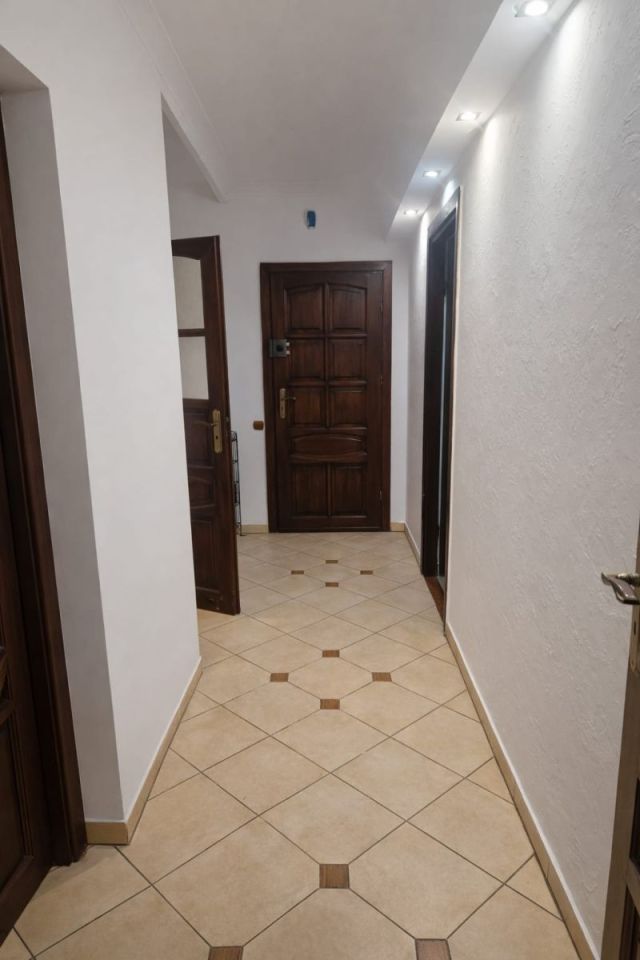 Mieszkanie 3-pokojowe Jelenia Góra Centrum, ul. Teatralna. Zdjęcie 10