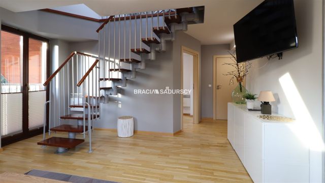 Mieszkanie 3-pokojowe Kościelisko, ul. Nędzy-Kubińca. Zdjęcie 8