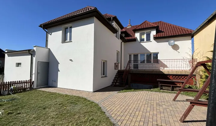 dom wolnostojący, 6 pokoi Wałcz Morzyca, os. Piastowskie