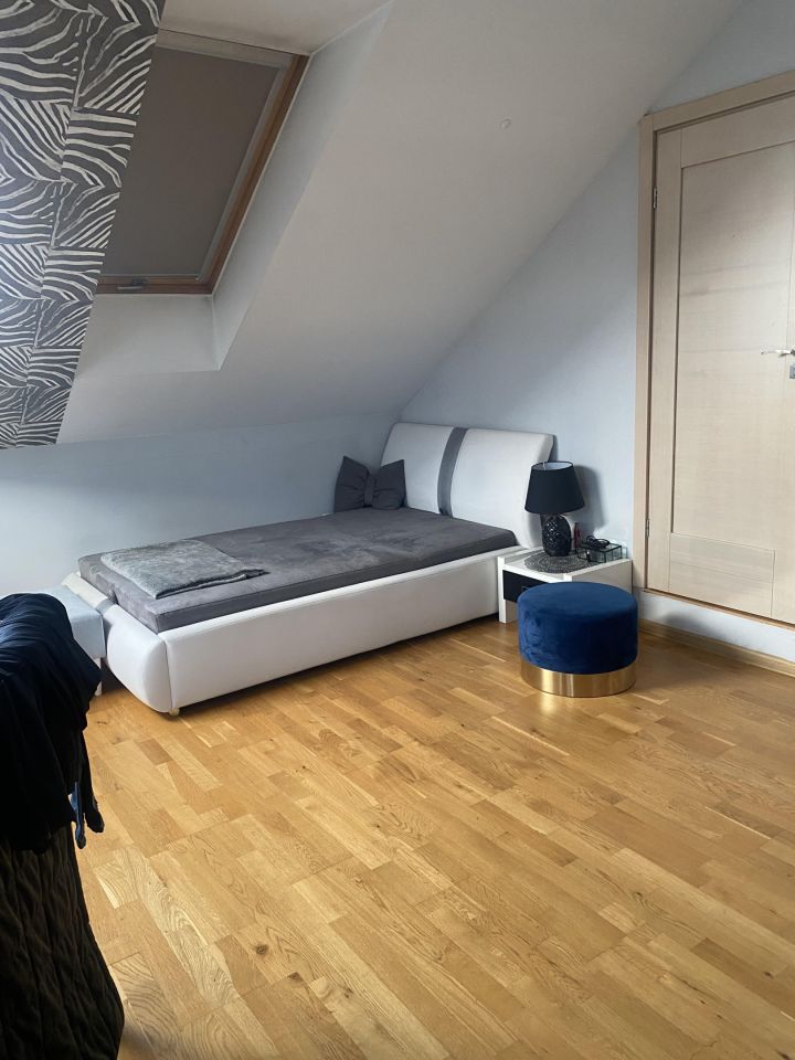 dom wolnostojący, 5 pokoi Katowice Kostuchna, Szarych szeregów. Zdjęcie 14