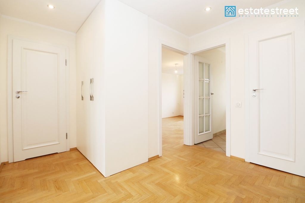 Mieszkanie 3-pokojowe Kraków Bieżanów, ul. Erazma Jerzmanowskiego. Zdjęcie 6