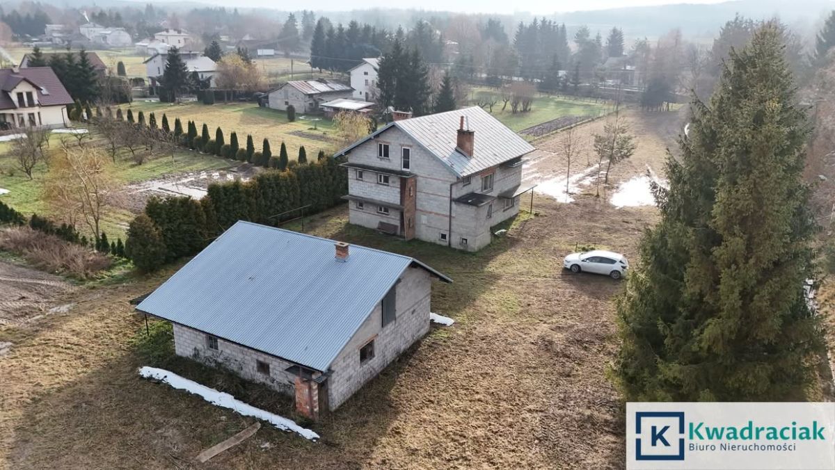 dom wolnostojący, 10 pokoi Moderówka. Zdjęcie 9