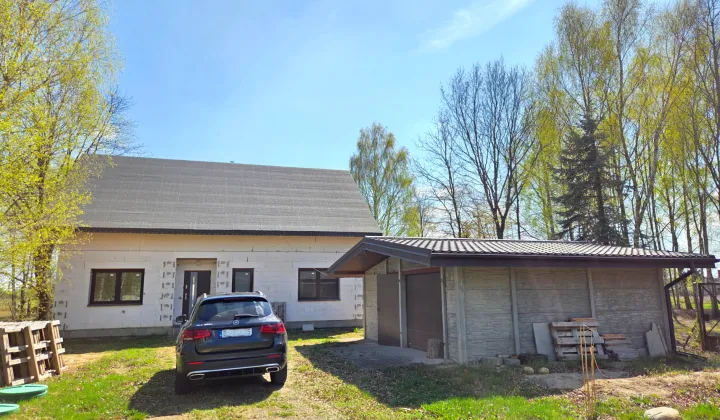 dom wolnostojący, 4 pokoje Męcka Wola