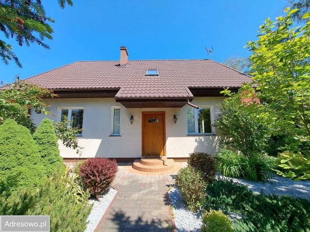 dom wolnostojący, 5 pokoi Kiełczów, ul. Krótka. Zdjęcie 1