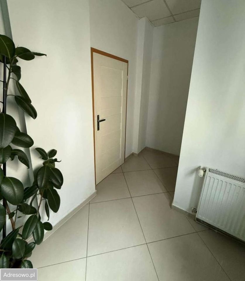 dom wolnostojący, 1 pokój Tuplice. Zdjęcie 5