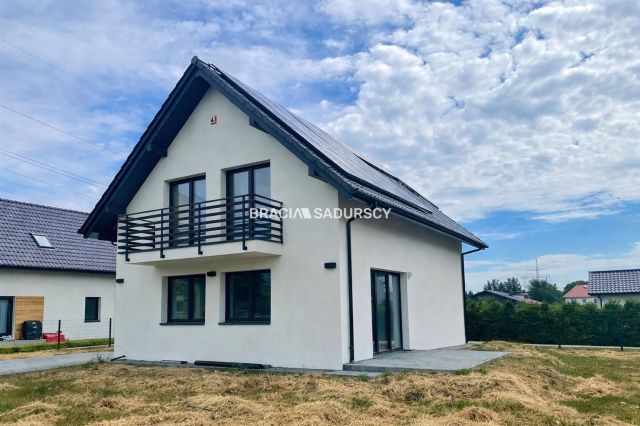 dom wolnostojący, 5 pokoi Przeginia Narodowa, ul. Jana Matejki. Zdjęcie 1