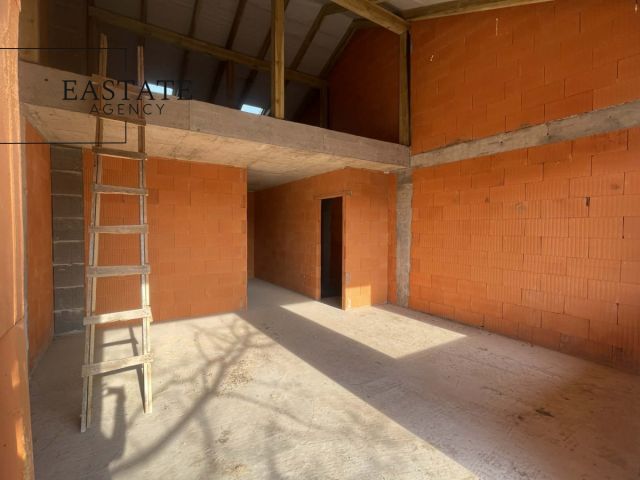 Mieszkanie 3-pokojowe Warszawa Wesoła. Zdjęcie 1