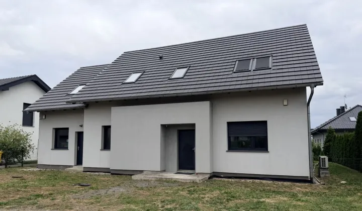 dom wolnostojący, 8 pokoi Opole Chmielowice