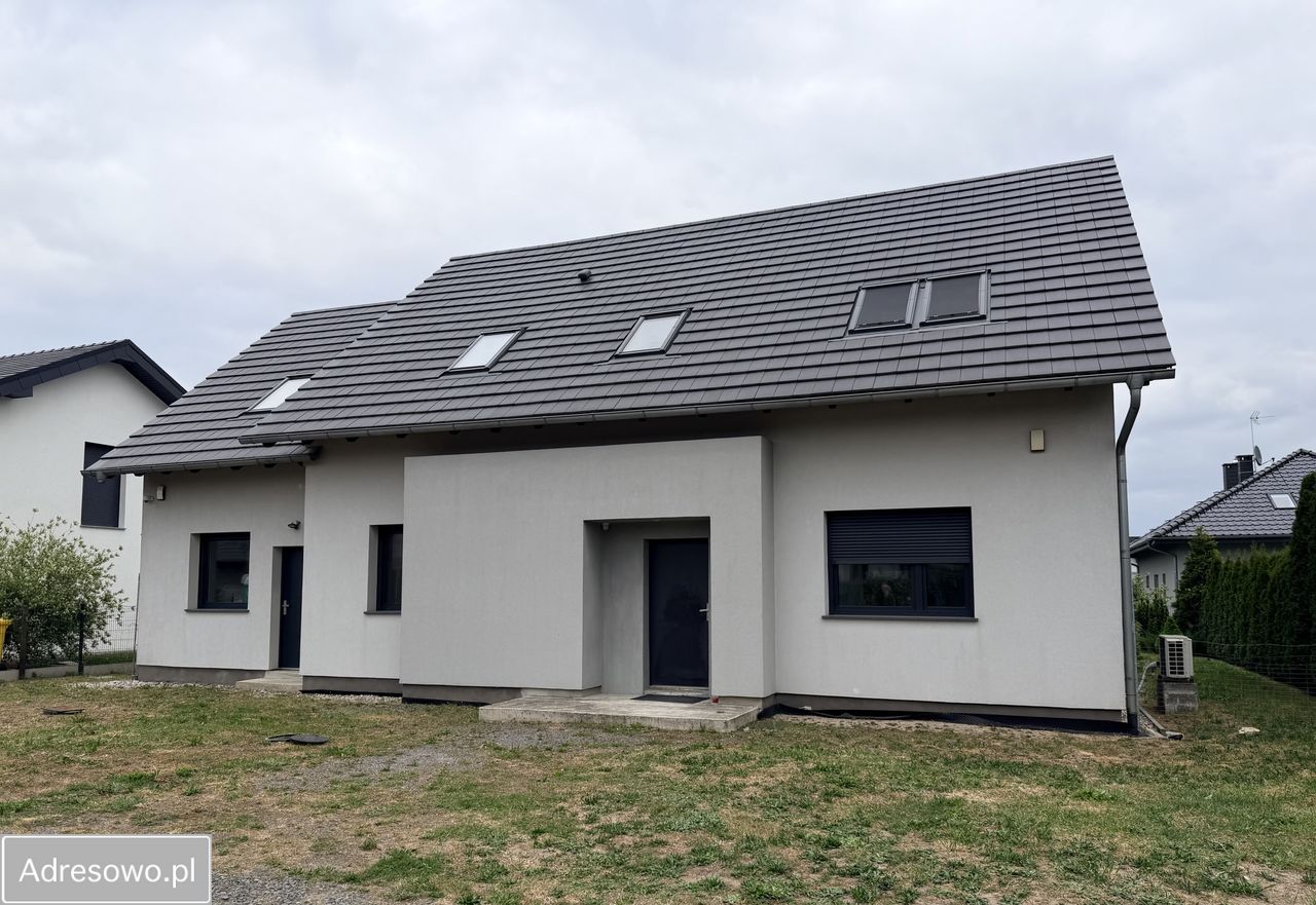 dom wolnostojący, 8 pokoi Opole Chmielowice. Zdjęcie 1