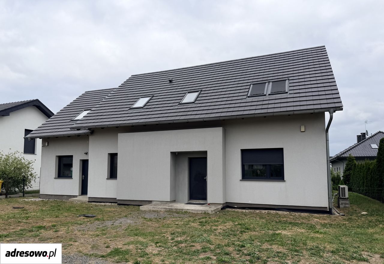 Casa, 234 m²