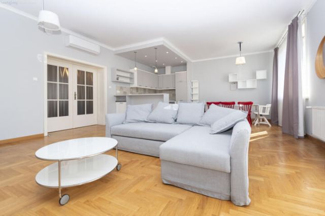 Mieszkanie 3-pokojowe Kraków Stare Miasto, ul. Józefa. Zdjęcie 2