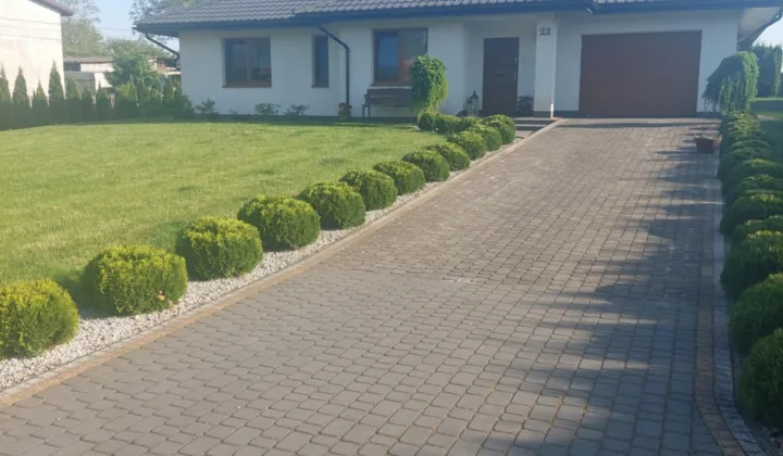 dom wolnostojący, 4 pokoje Koniemłoty, ul. Strażacka