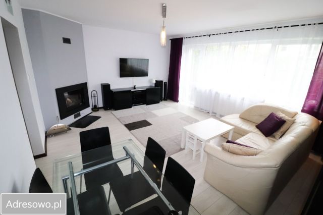 dom szeregowy, 6 pokoi Warszawa Nowe Włochy, ul. Piotra Michałowskiego. Zdjęcie 1