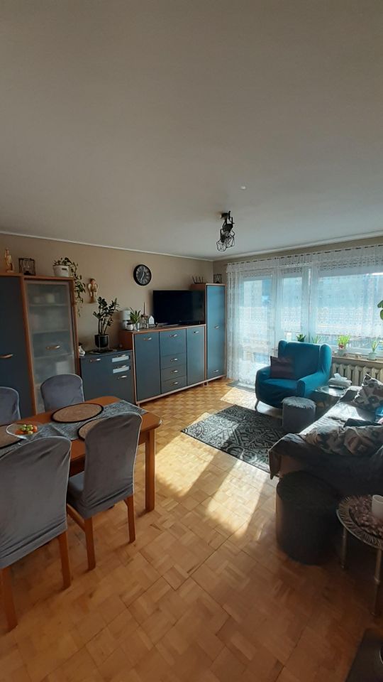 Mieszkanie 3-pokojowe Gdynia Chylonia, ul. Gniewska. Zdjęcie 2