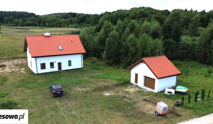 dom wolnostojący, 6 pokoi Derc