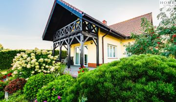 dom wolnostojący, 5 pokoi Dorotowo