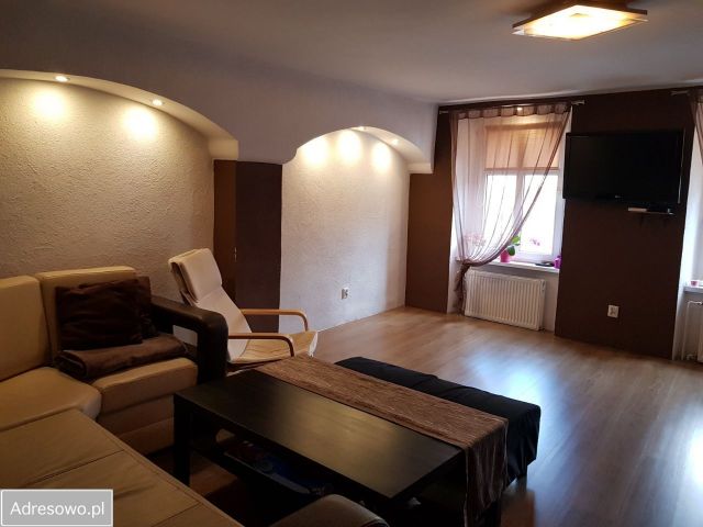 Mieszkanie 3-pokojowe Lwówek Śląski, ul. Jakuba Jaśkiewicza. Zdjęcie 1