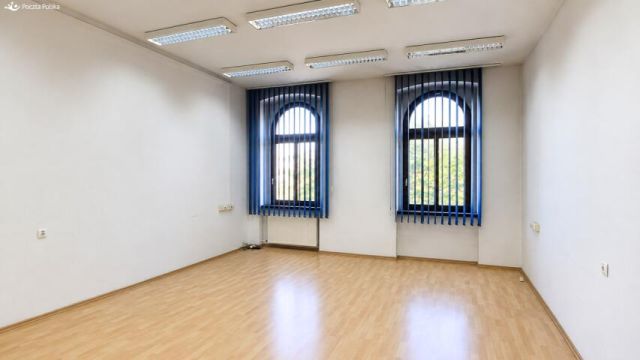 Lokal Świdnica, pl. Grunwaldzki. Zdjęcie 4