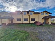 Nieruchomość komercyjna Uchylsko. Zdjęcie 1