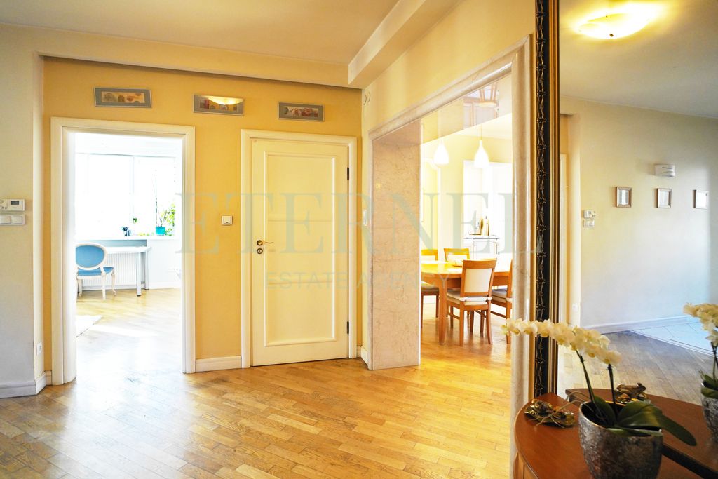 dom wolnostojący, 7 pokoi Kraków Bronowice, ul. Wojciecha Halczyna. Zdjęcie 10