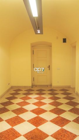 Lokal Kraków Stare Miasto, ul. Krupnicza. Zdjęcie 2