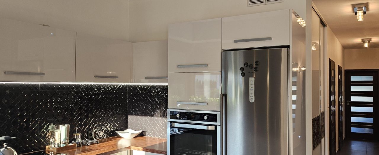 dom wolnostojący, 4 pokoje Ślesin. Zdjęcie 3