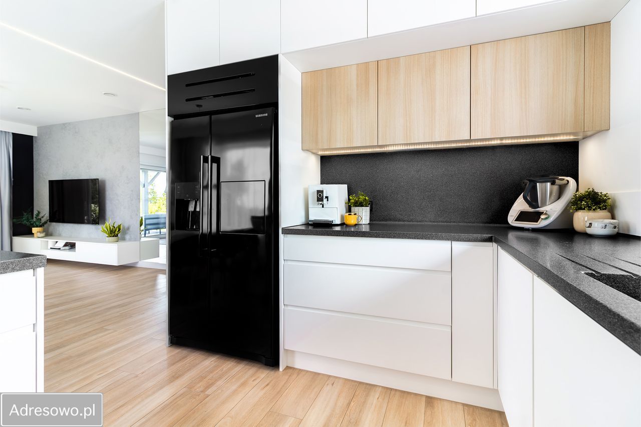 dom wolnostojący, 4 pokoje Borów. Zdjęcie 13