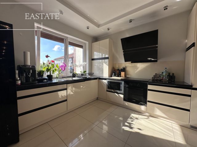 bliźniak, 4 pokoje Niemcz, ul. Wojciecha Kossaka. Zdjęcie 3