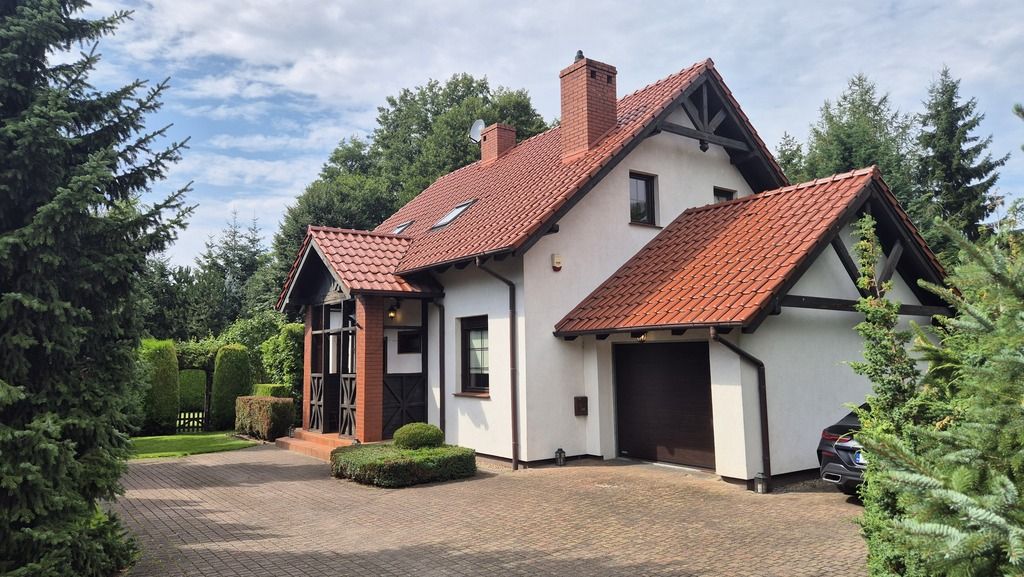 dom wolnostojący, 5 pokoi Borówiec, ul. Główna. Zdjęcie 1