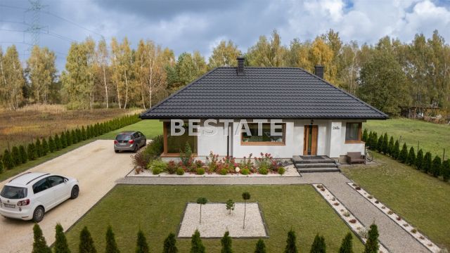 dom wolnostojący, 5 pokoi Radomyśl Wielki. Zdjęcie 1