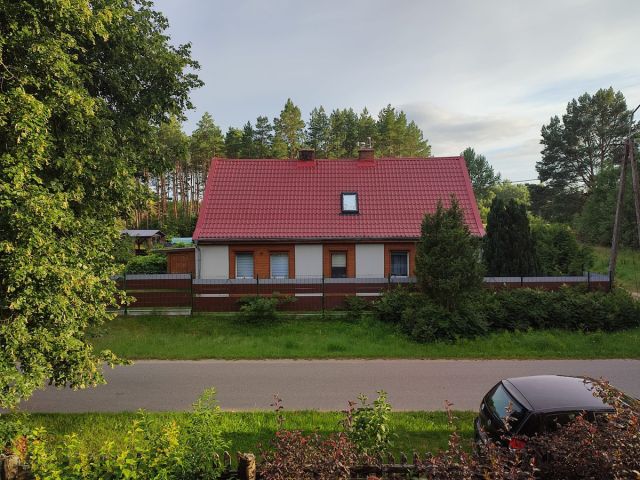 dom wolnostojący, 5 pokoi Starowice. Zdjęcie 1