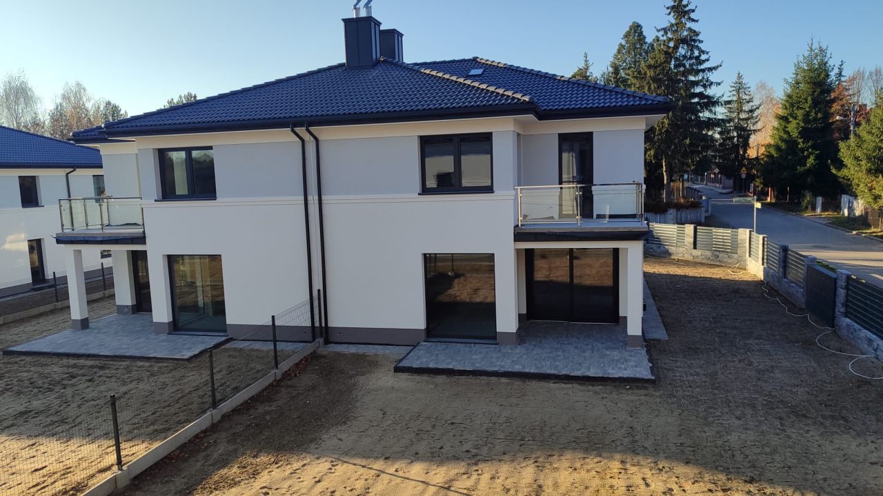 bliźniak, 5 pokoi Łazy, ul. Polna. Zdjęcie 3