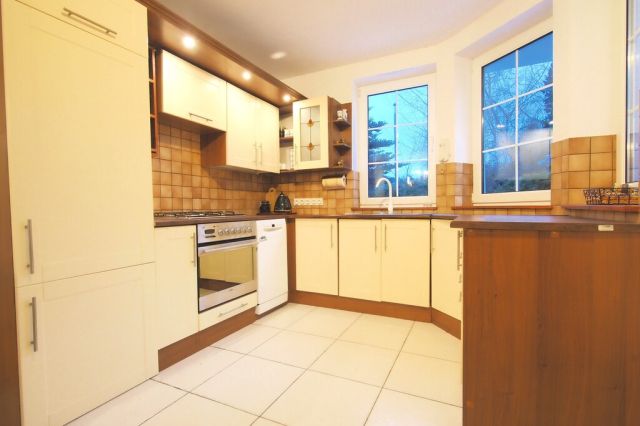 dom wolnostojący, 5 pokoi Kruszyn Krajeński. Zdjęcie 13