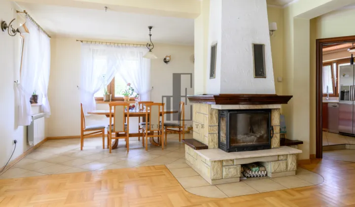 dom wolnostojący, 5 pokoi Żanęcin, ul. Rajska