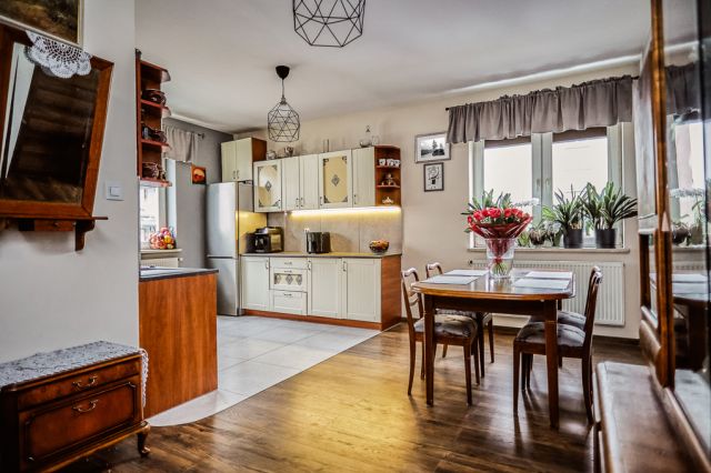 Mieszkanie 4-pokojowe Ząbki Centrum, ul. Szwoleżerów. Zdjęcie 1