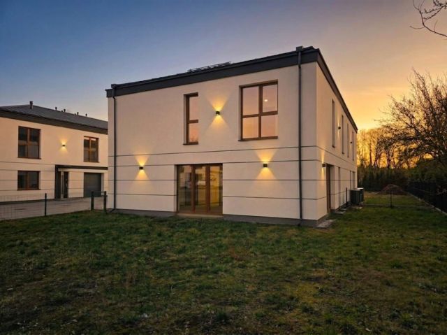 bliźniak, 5 pokoi Warszawa Wilanów, ul. Ruczaj. Zdjęcie 1