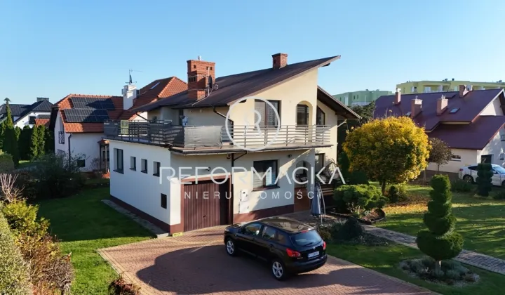 dom wolnostojący, 5 pokoi Rzeszów