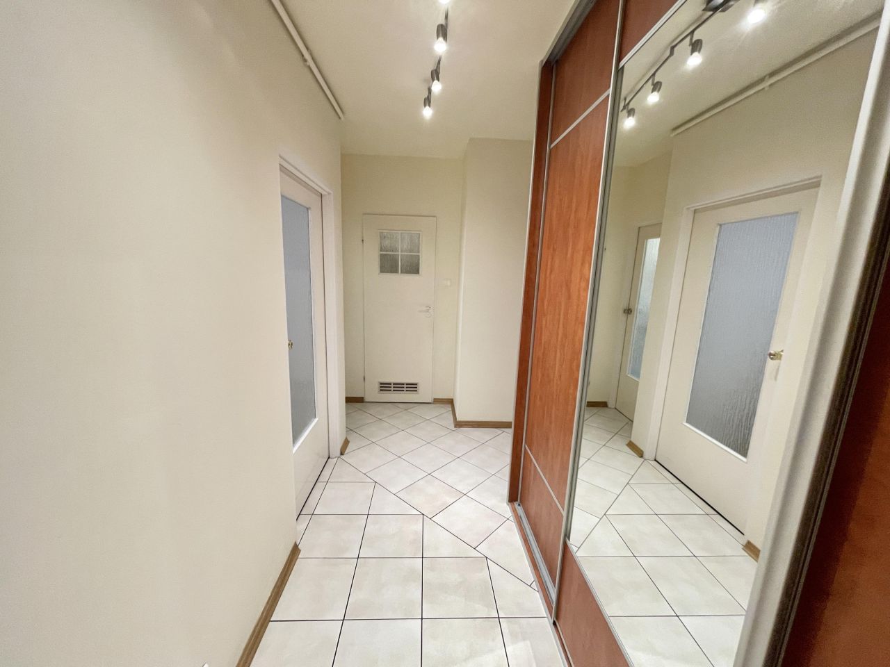 Mieszkanie 3-pokojowe Warszawa Rembertów, al. gen. Antoniego Chruściela "Montera". Zdjęcie 11