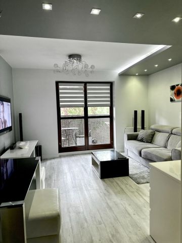 Mieszkanie 2-pokojowe Kraków Dębniki, ul. dr. Jana Piltza. Zdjęcie 1