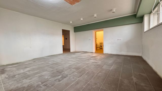 Lokal Rzeszów, al. prof. Adama Krzyżanowskiego. Zdjęcie 16