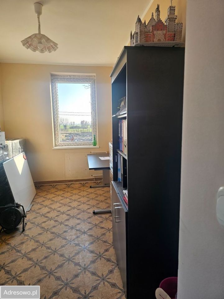 Hala/magazyn Pomyje. Zdjęcie 11