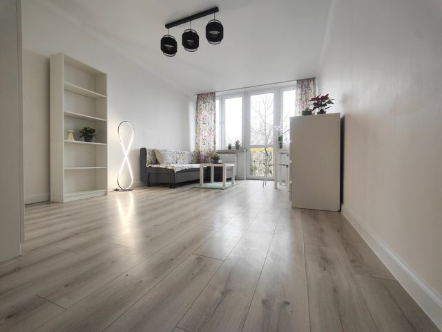 Mieszkanie 2-pokojowe Warszawa Gocław, ul. Cyrklowa. Zdjęcie 1