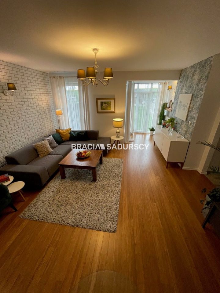 bliźniak, 5 pokoi Zerwana. Zdjęcie 3