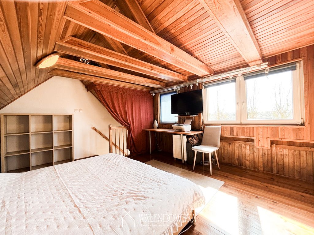 Mieszkanie 4-pokojowe Słupsk Centrum, ul. Ignacego Jana Paderewskiego. Zdjęcie 3